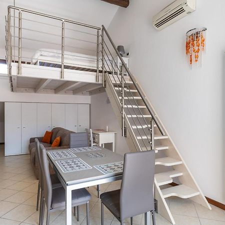 Cozy Mezzanine Apartment By Wonderful Italy Болонья Экстерьер фото